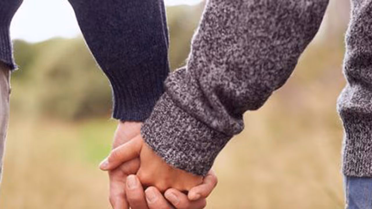 ഒരു സ്വവര്ഗാനുരാഗിയുടെ ആദ്യപ്രണയം ഒരു സ്വവര്ഗാനുരാഗിയുടെ ആദ്യപ്രണയം