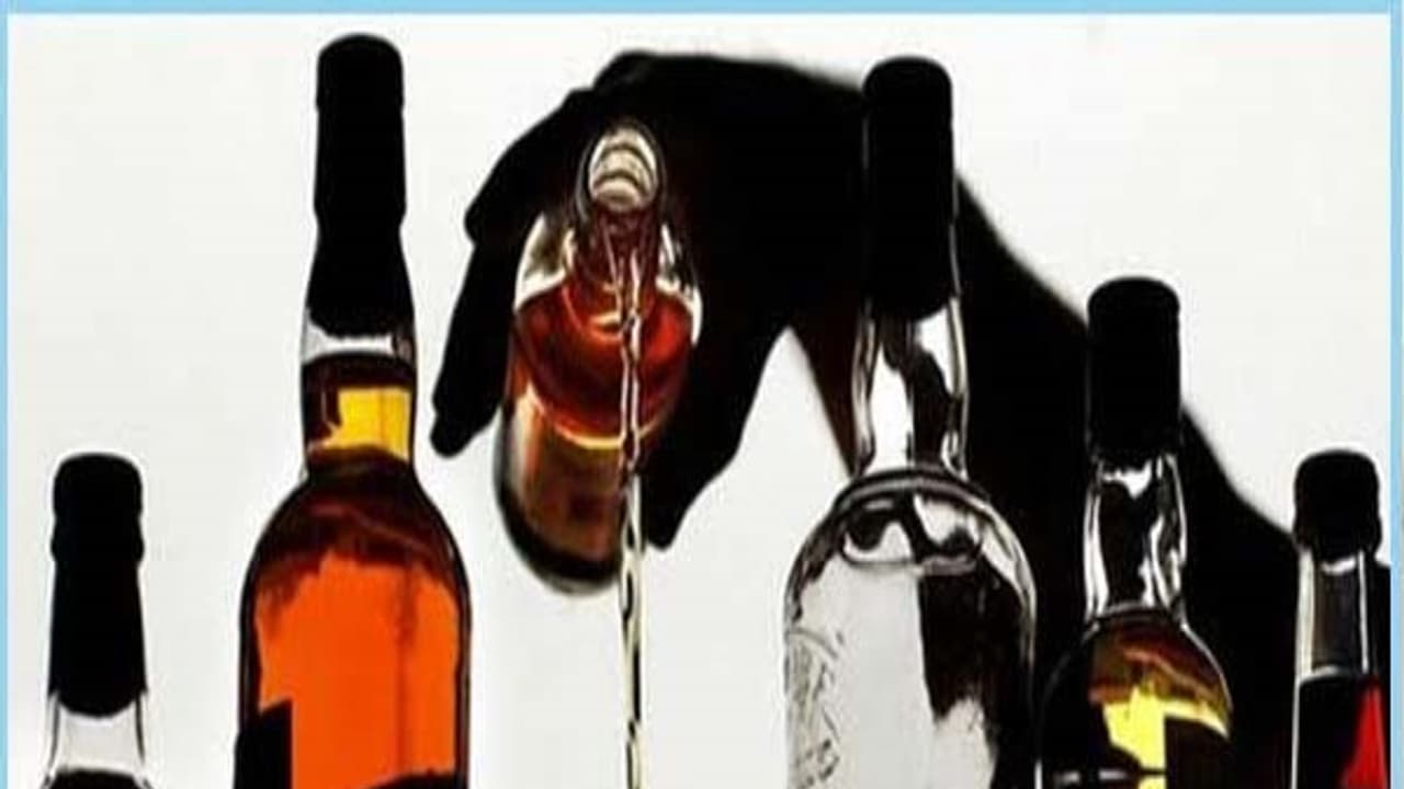 உயர்ந்தது மதுபானங்களின் விலை..! தமிழக அரசு அதிரடி..! உயர்ந்தது மதுபானங்களின் விலை..! தமிழக அரசு அதிரடி..!