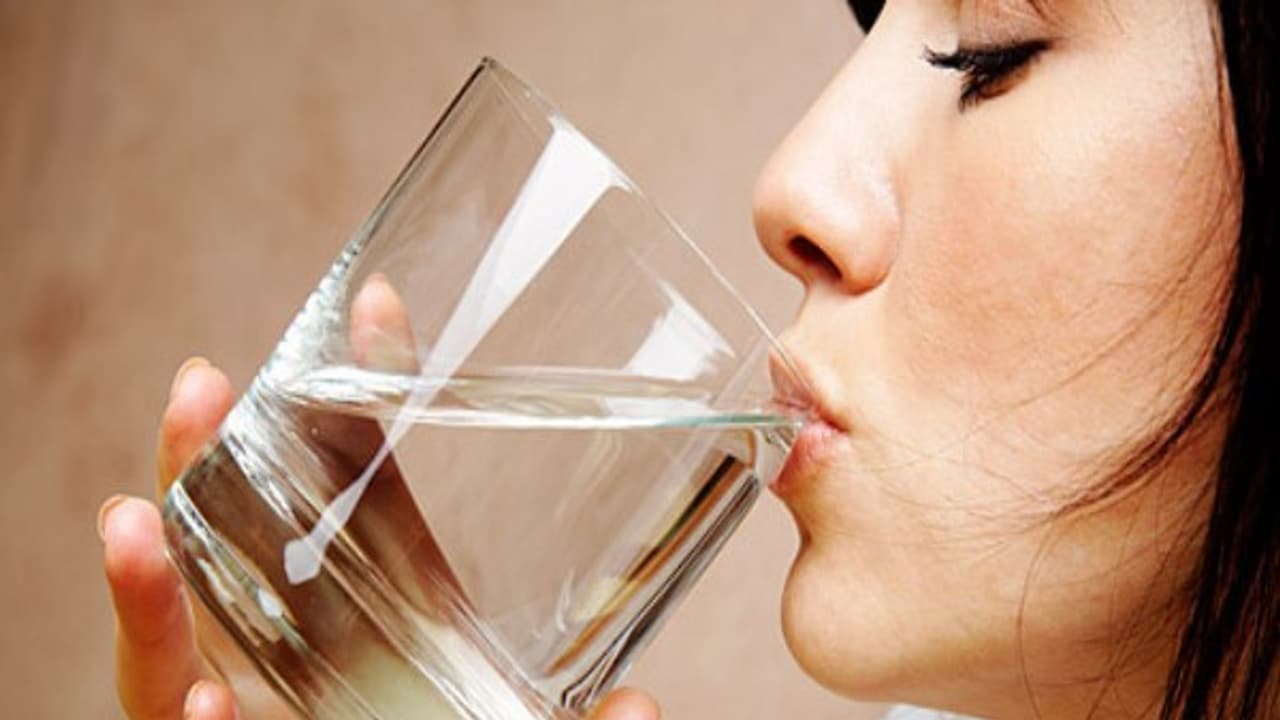 உங்களுக்குத் தெரியுமா? உப்பு தண்ணீரை கொண்டு வாய் கொப்பளித்தால் கிருமிகள் அழியும்...