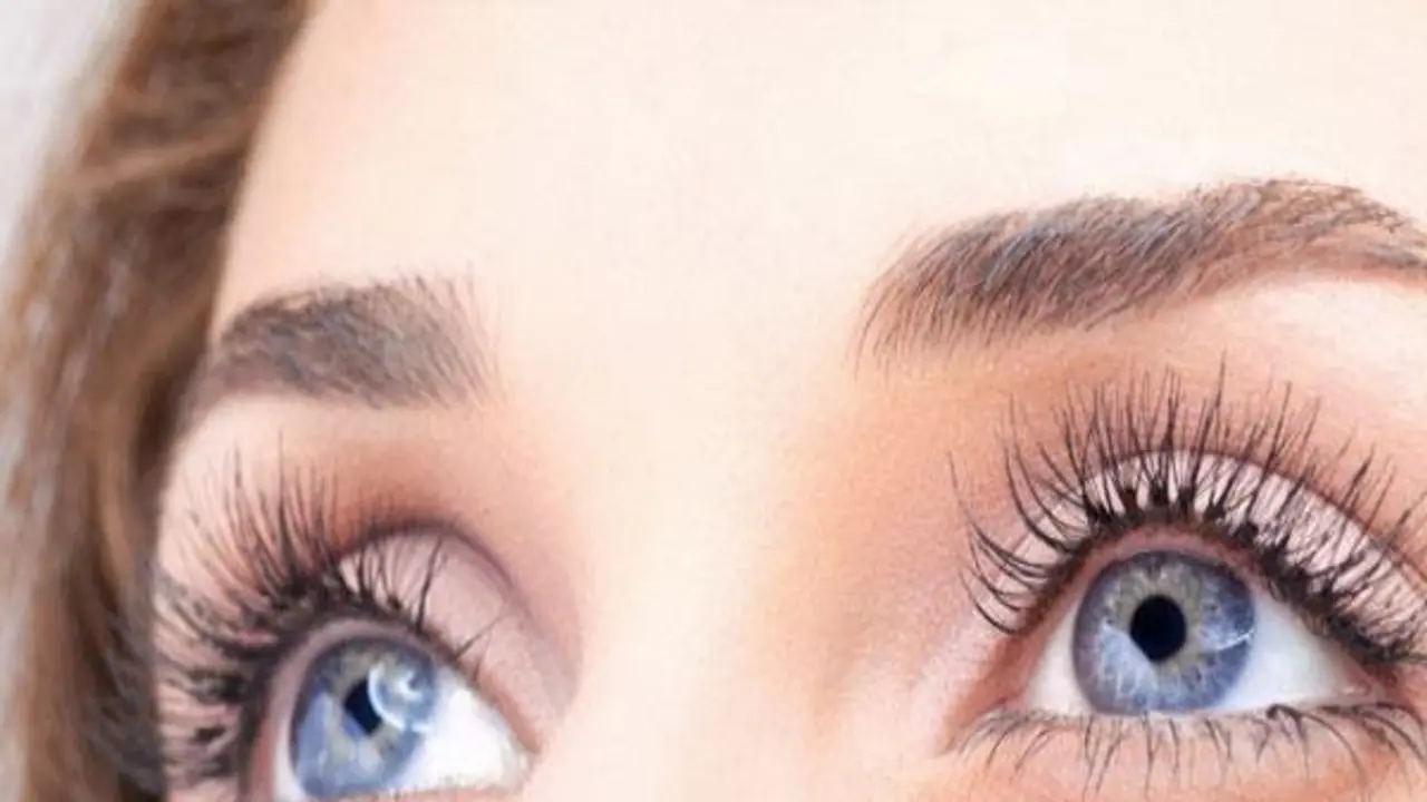 கண்கள் ஆரோக்கியமாகவும், பிரகாசமாக வைத்துக்கொள்ள சில எளிய வழிகள் இதோ... கண்கள் ஆரோக்கியமாகவும், பிரகாசமாக வைத்துக்கொள்ள சில எளிய வழிகள் இதோ...