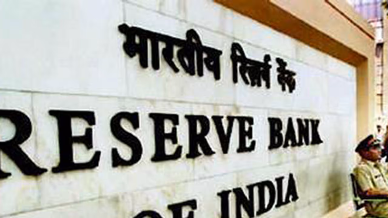 ಮೂರೇ ತಿಂಗಳಲ್ಲಿ ಬ್ಯಾಂಕುಗಳಿಗೆ 32 ಸಾವಿರ ಕೋಟಿ ರು. ವಂಚನೆ! ಮೂರೇ ತಿಂಗಳಲ್ಲಿ ಬ್ಯಾಂಕುಗಳಿಗೆ 32 ಸಾವಿರ ಕೋಟಿ ರು. ವಂಚನೆ!