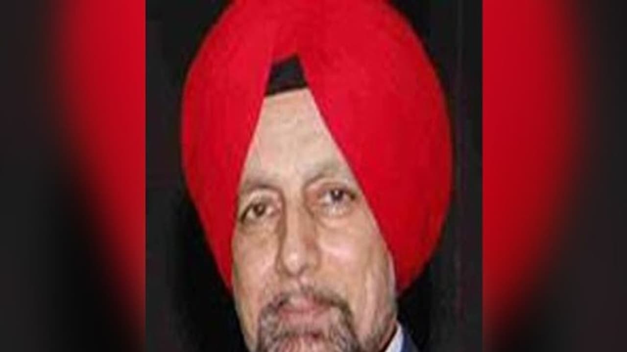 பஞ்சாபில் மூத்த பத்திரிகையாளர் மர்ம மரணம்...! போலீஸ் விசாரணை பஞ்சாபில் மூத்த பத்திரிகையாளர் மர்ம மரணம்...! போலீஸ் விசாரணை