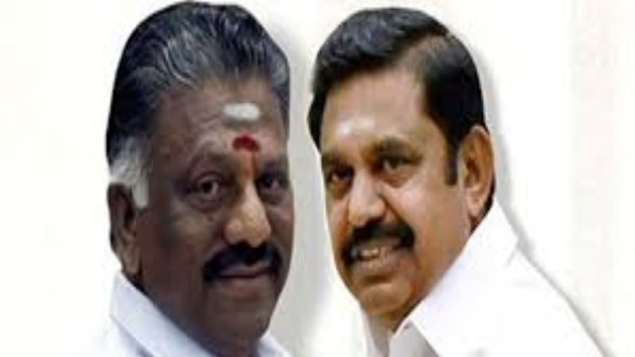 அம்மாவை கேவலப்படுத்திய அமைச்சர்களை வைத்து அழகு பார்க்கிறீர்களா!? பன்னீர் பழனியை பிறாண்டி எடுக்கும் கே.சி.பி. அம்மாவை கேவலப்படுத்திய அமைச்சர்களை வைத்து அழகு பார்க்கிறீர்களா!? பன்னீர் பழனியை பிறாண்டி எடுக்கும் கே.சி.பி.