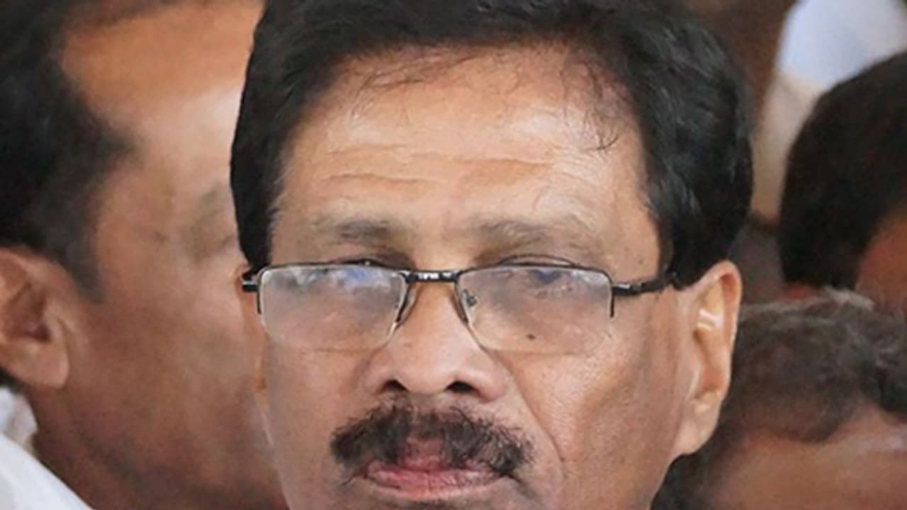 ಕೇಳಿ ಸಚಿವ ಸ್ಥಾನ ಪಡೆಯಲ್ಲ : ಜನರ ಸೇವೆಯೇ ನನಗೆ ಮುಖ್ಯ ಕೇಳಿ ಸಚಿವ ಸ್ಥಾನ ಪಡೆಯಲ್ಲ : ಜನರ ಸೇವೆಯೇ ನನಗೆ ಮುಖ್ಯ