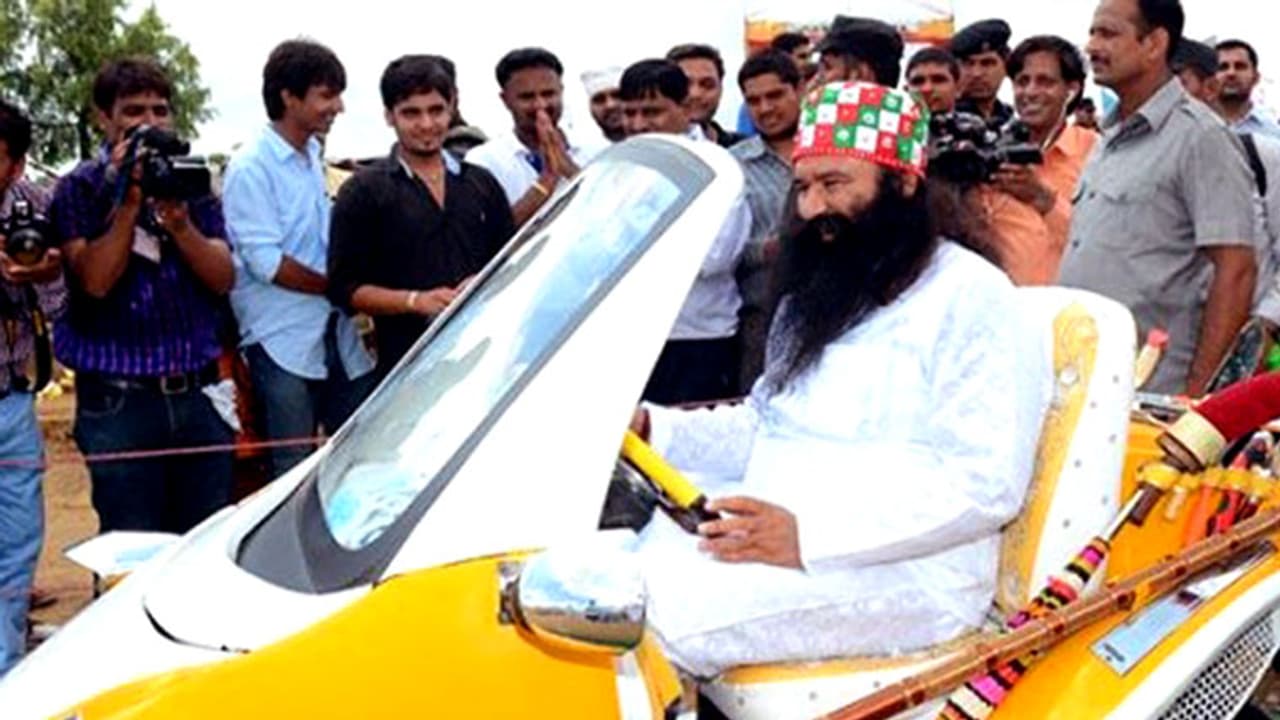 ഗുര്‍മീതിന്‍റെ വാഹനങ്ങളിലെ ഭ്രാന്തന്‍ നിര്‍മ്മിതികള്‍