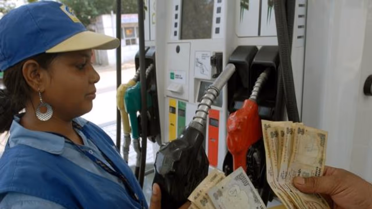 ಹೇಗಿದೆ ಇಂದು ನಿಮ್ಮ ನಗರಗಳಲ್ಲಿ ಪೆಟ್ರೋಲ್ ಡೀಸೆಲ್ ದರ 