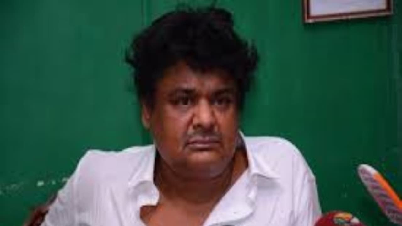 உடல்நிலை மோசமானதால் நடிகர் மன்சூர் அலிகான் மருத்துவ மனையில் அனுமதி...! உடல்நிலை மோசமானதால் நடிகர் மன்சூர் அலிகான் மருத்துவ மனையில் அனுமதி...!