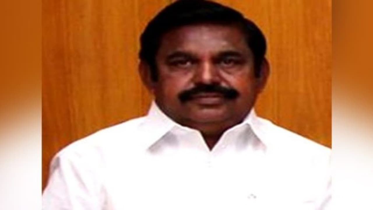 யார் இந்த எடப்பாடி பழனிச்சாமி..?? தெரிஞ்சிக்கலாம் வாங்க யார் இந்த எடப்பாடி பழனிச்சாமி..?? தெரிஞ்சிக்கலாம் வாங்க