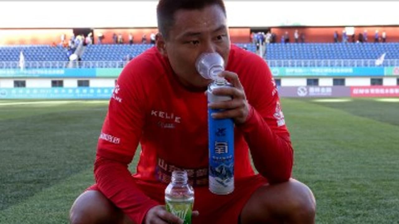 ಬ್ರೇಕ್ ಟೈಮಲ್ಲಿ ನೀರಿನ ಬದಲು ಆಕ್ಸಿಜನ್; ಟಿಬೆಟಿಯನ್ ತಂಡದಿಂದ ಹೊಸ ಇತಿಹಾಸ ಬ್ರೇಕ್ ಟೈಮಲ್ಲಿ ನೀರಿನ ಬದಲು ಆಕ್ಸಿಜನ್; ಟಿಬೆಟಿಯನ್ ತಂಡದಿಂದ ಹೊಸ ಇತಿಹಾಸ