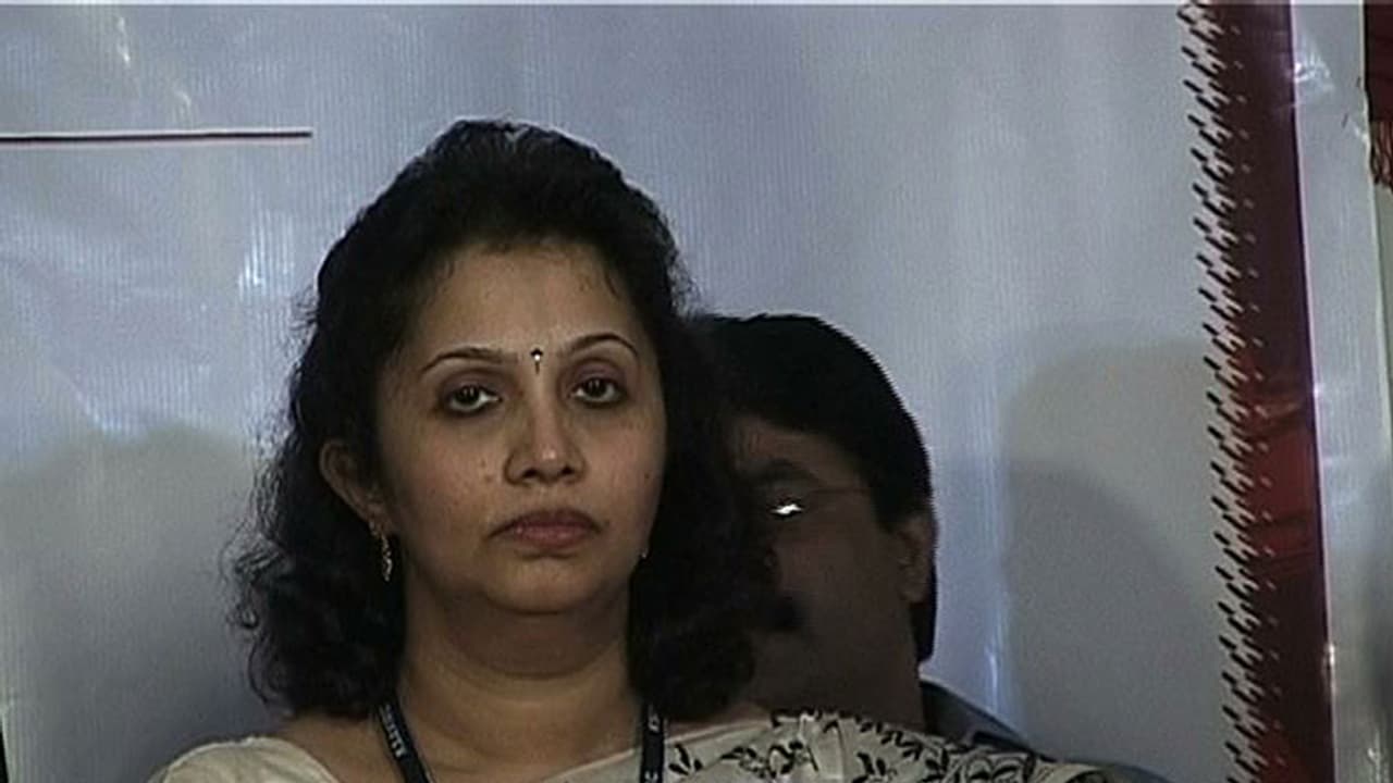 രാജശ്രീ അജിത്തിനെ പ്രോസിക്യൂട്ട് ചെയ്യാൻ സർക്കാർ ഉത്തരവിട്ടു രാജശ്രീ അജിത്തിനെ പ്രോസിക്യൂട്ട് ചെയ്യാൻ സർക്കാർ ഉത്തരവിട്ടു