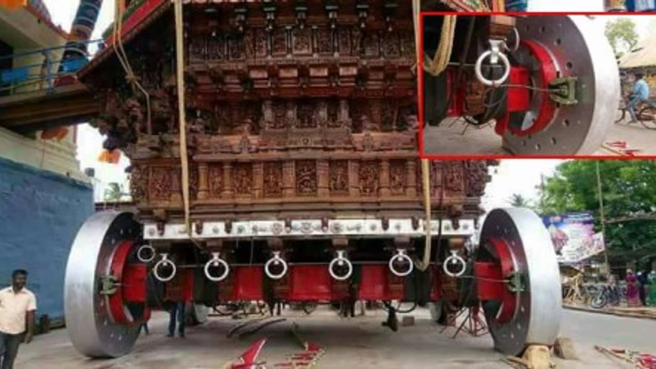 திருவாரூர் தேருக்கு டிஸ்க் ப்ரேக் ஆயிரக்கணக்கான பக்தர்கள் வடம்பிடித்து இழுக்க ரெடி!!! திருவாரூர் தேருக்கு டிஸ்க் ப்ரேக் ஆயிரக்கணக்கான பக்தர்கள் வடம்பிடித்து இழுக்க ரெடி!!!