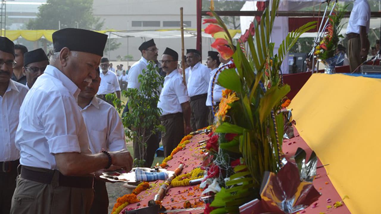 ಆರ್ಥಿಕ ನೀತಿಗಳ ಪುನರ್ ವಿಮರ್ಶೆಯಾಗಬೇಕು: ಆರೆಸ್ಸೆಸ್ ಮುಖ್ಯಸ್ಥ ಮೋಹನ್ ಭಾಗವತ್ ಕರೆ ಆರ್ಥಿಕ ನೀತಿಗಳ ಪುನರ್ ವಿಮರ್ಶೆಯಾಗಬೇಕು: ಆರೆಸ್ಸೆಸ್ ಮುಖ್ಯಸ್ಥ ಮೋಹನ್ ಭಾಗವತ್ ಕರೆ