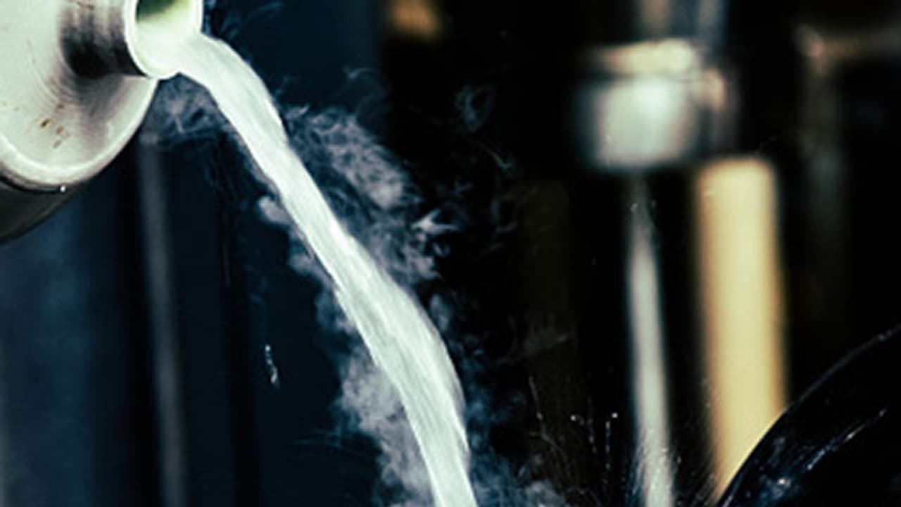 నైట్రోజన్ గ్యాస్ పీల్చి టెకీ ఆత్మహత్య.. మూసి ఉన్న కారులో, ముఖానికి ప్లాస్టిక్ కవర్ చుట్టుకుని మరీ... నైట్రోజన్ గ్యాస్ పీల్చి టెకీ ఆత్మహత్య.. మూసి ఉన్న కారులో, ముఖానికి ప్లాస్టిక్ కవర్ చుట్టుకుని మరీ...