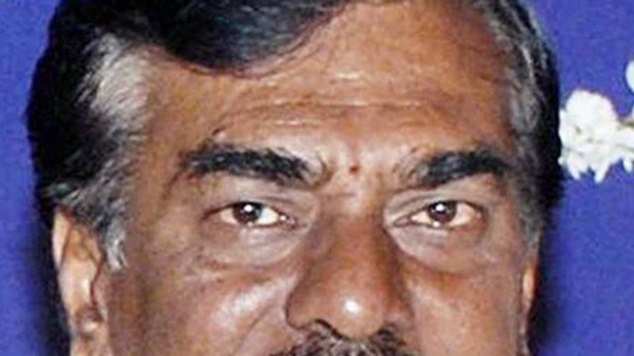 ‘ಪಕ್ಷ ಗೆಲ್ಲಿಸಲಾಗದವರು ಮೋದಿ ಬಗ್ಗೆ ಟೀಕೆ ಮಾಡ್ತಾರೆ’ ಆಯನೂರು ಟಾಂಗ್!