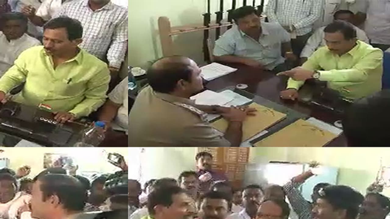 (ವಿಡಿಯೋ)ಖಾಕಿ ಮೇಲೆ ಖಾದಿ ದರ್ಪ: ಮಾಗಡಿ ಶಾಸಕ ಬಾಲಕೃಷ್ಣ ಬಾಯಲ್ಲಿ ಮಾನ ಗೆಟ್ಟ ಮಾತು! (ವಿಡಿಯೋ)ಖಾಕಿ ಮೇಲೆ ಖಾದಿ ದರ್ಪ: ಮಾಗಡಿ ಶಾಸಕ ಬಾಲಕೃಷ್ಣ ಬಾಯಲ್ಲಿ ಮಾನ ಗೆಟ್ಟ ಮಾತು!