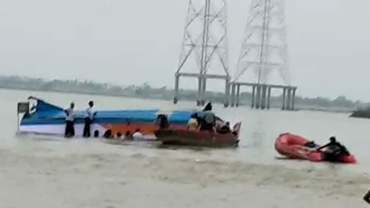 YSRCP leaders stopped from meeting the victims of Krishna boat tragedy YSRCP leaders stopped from meeting the victims of Krishna boat tragedy
