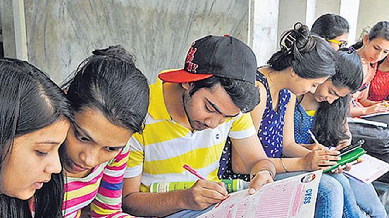 ಇಂದು ಡಿಟಿಇ ರಿಸಲ್ಟ್: ಫಲಿತಾಂಶಕ್ಕಾಗಿ ಇಲ್ಲಿ ಕ್ಲಿಕ್ ಮಾಡಿ ಇಂದು ಡಿಟಿಇ ರಿಸಲ್ಟ್: ಫಲಿತಾಂಶಕ್ಕಾಗಿ ಇಲ್ಲಿ ಕ್ಲಿಕ್ ಮಾಡಿ