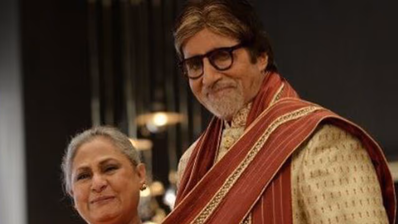 ఆ నలుగురిని లాక్కొచ్చి ప్రజలకు అప్పగిస్తే తెలుస్తుంది: దిశ ఘటనపై జయాబచ్చన్