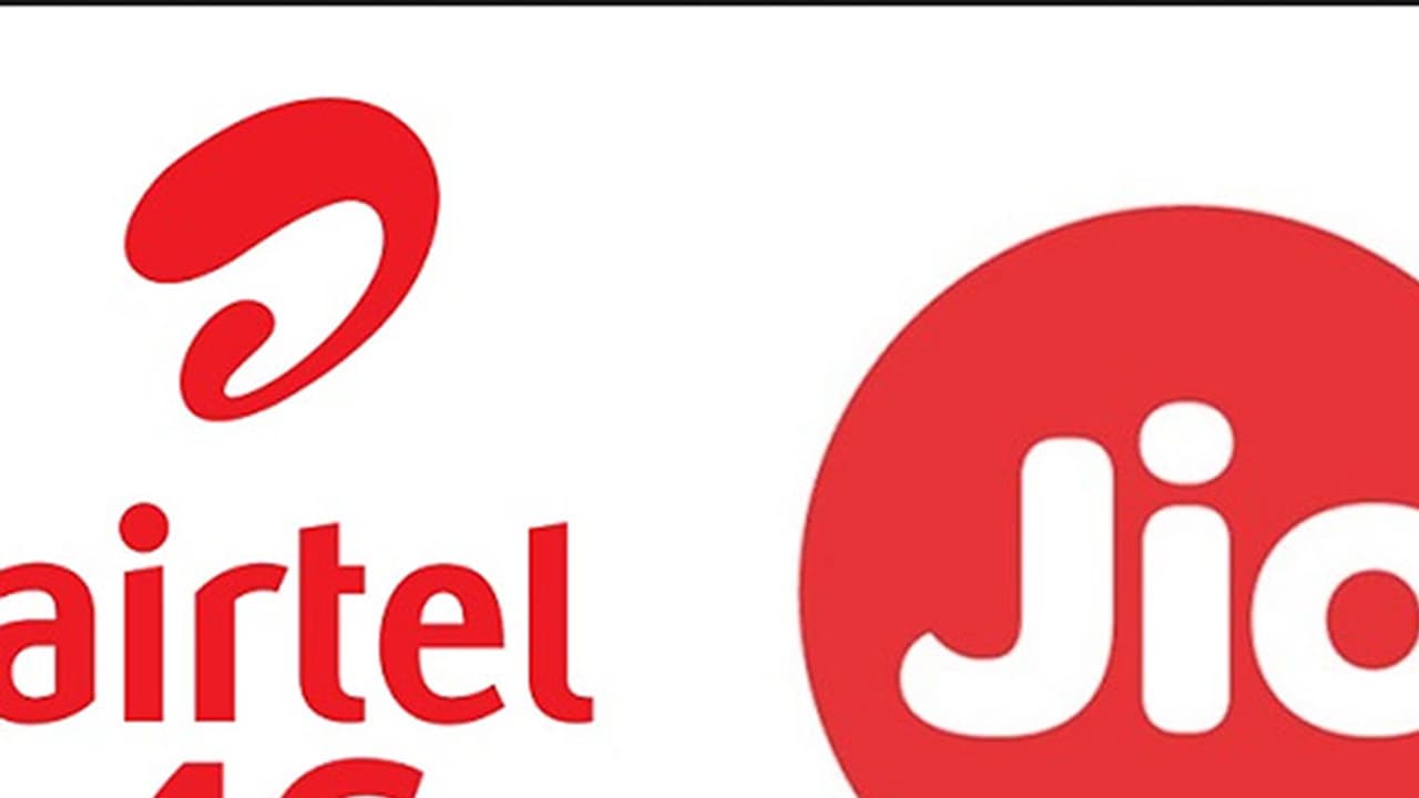 Jio vs Airtel: A look at the best data plans Jio vs Airtel: A look at the best data plans