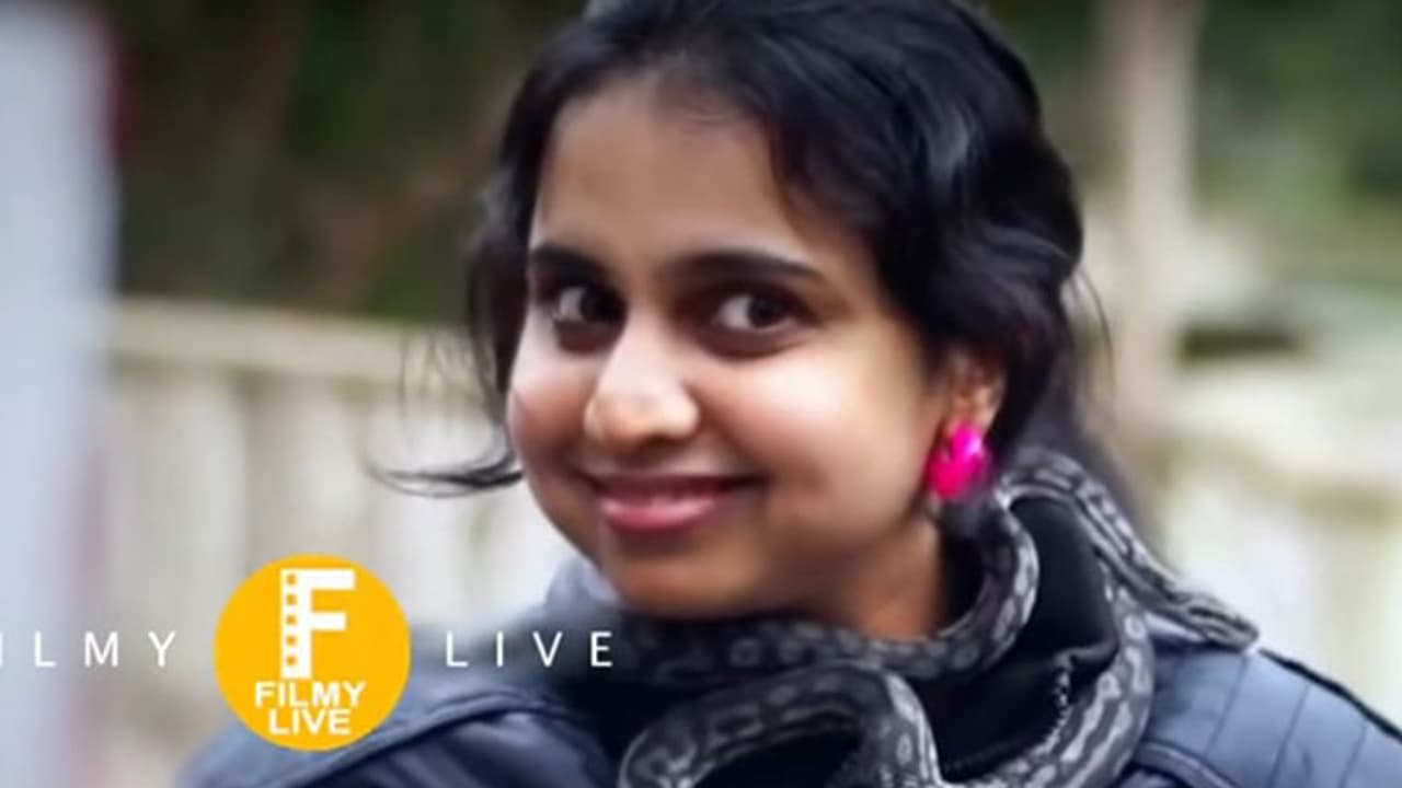 Dare to wear a snake around your neck? Dare to wear a snake around your neck?