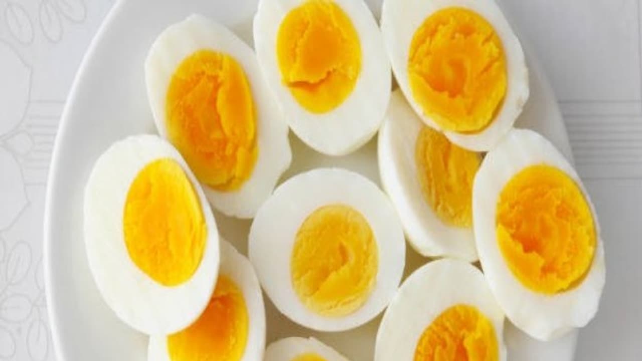 காலையில் தினமும் மூன்று முட்டைகளை சாப்பிடுவதால் உடலுக்கு எவ்வளவு நல்லது தெரியுமா? காலையில் தினமும் மூன்று முட்டைகளை சாப்பிடுவதால் உடலுக்கு எவ்வளவு நல்லது தெரியுமா?