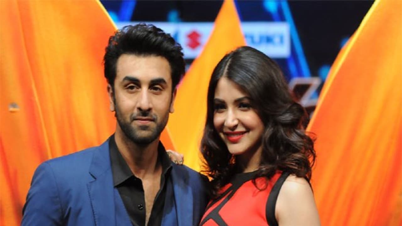 ரன்பீர்கபூர் அனுஷ்கா, ஷர்மா மீது புகார்..! நடவடிக்கை எடுக்குமா போலிஸ்..?! ரன்பீர்கபூர் அனுஷ்கா, ஷர்மா மீது புகார்..! நடவடிக்கை எடுக்குமா போலிஸ்..?!