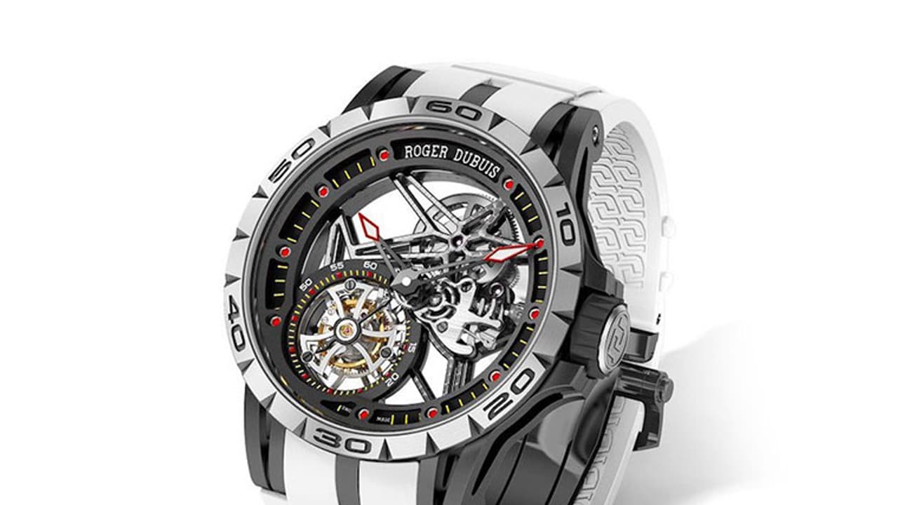 ഈ വാച്ചിന് രണ്ടുകോടി രൂപയാണ് വില ഈ വാച്ചിന് രണ്ടുകോടി രൂപയാണ് വില