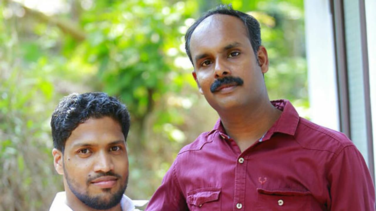 പൂജ്യത്തില്നിന്ന് സിവില് സര്വ്വീസിലെ 693 ാം റാങ്കില്; വടകരക്കാരന് ഷാഹിദിന്റെ നേട്ടം ചെറുതല്ല പൂജ്യത്തില്നിന്ന് സിവില് സര്വ്വീസിലെ 693 ാം റാങ്കില്; വടകരക്കാരന് ഷാഹിദിന്റെ നേട്ടം ചെറുതല്ല