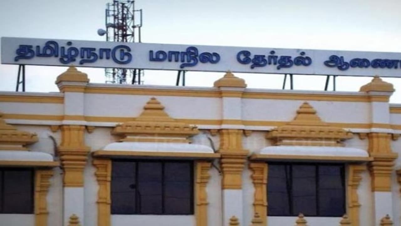 ஆர்.கே.நகர் தொகுதியில் பிரச்சாரம் செய்ய அதிரடி தடை...தேர்தல் ஆணையம் உத்தரவு என்ன? ஆர்.கே.நகர் தொகுதியில் பிரச்சாரம் செய்ய அதிரடி தடை...தேர்தல் ஆணையம் உத்தரவு என்ன?