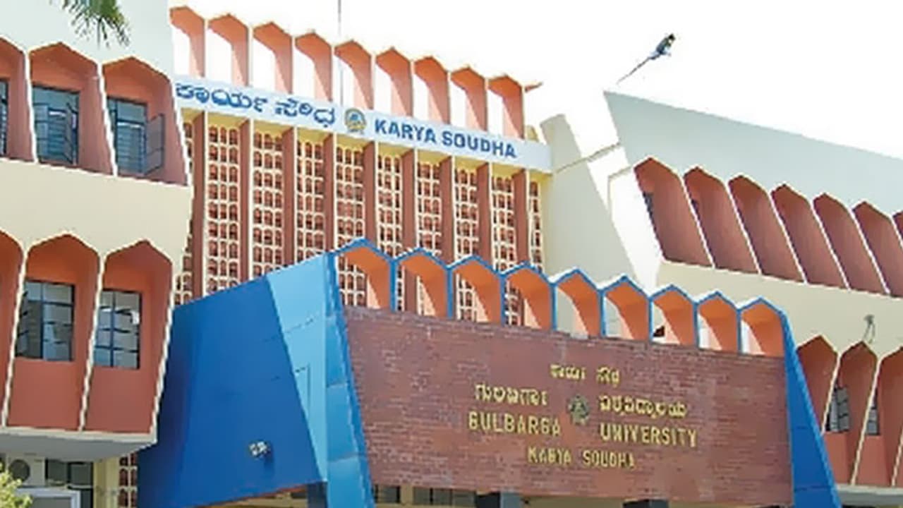 Question paper set after the examination starts at Gulbarga Varsity!