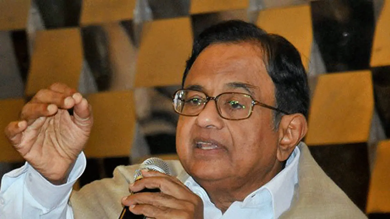 ಏರ್ ಸೆಲ್ ಮ್ಯಾಕ್ಸಿಸ್ ಪ್ರಕರಣ: ಚಿದಂಬರಂಗೆ ನಿರೀಕ್ಷಣಾ ಜಾಮೀನು ಏರ್ ಸೆಲ್ ಮ್ಯಾಕ್ಸಿಸ್ ಪ್ರಕರಣ: ಚಿದಂಬರಂಗೆ ನಿರೀಕ್ಷಣಾ ಜಾಮೀನು