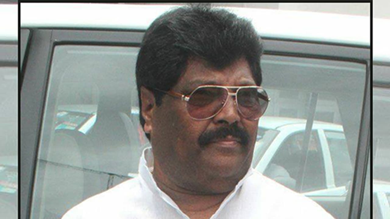 ವಿಡಿಯೋ ಮುಂದಿಟ್ಟು ಮಾಲೀಕಯ್ಯ ಗುತ್ತೇದಾರ್ಗೆ ಮಹಿಳೆಯಿಂದ ಬ್ಲ್ಯಾಕ್ಮೇಲ್: 20 ಲಕ್ಷಕ್ಕೆ ಬೇಡಿಕೆ ವಿಡಿಯೋ ಮುಂದಿಟ್ಟು ಮಾಲೀಕಯ್ಯ ಗುತ್ತೇದಾರ್ಗೆ ಮಹಿಳೆಯಿಂದ ಬ್ಲ್ಯಾಕ್ಮೇಲ್: 20 ಲಕ್ಷಕ್ಕೆ ಬೇಡಿಕೆ