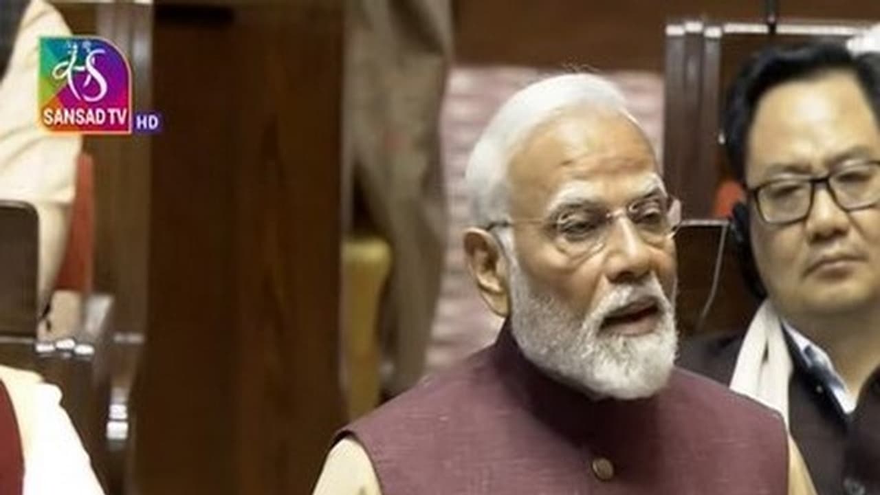 PM Modi in Rajya Sabha: కాంగ్రెస్ ది ఫ్యామిలీ ఫస్ట్ విధానం - విపక్షం పై విరుచుకుపడిన మోదీ