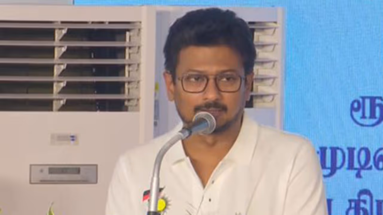 தெளிவாக சொல்லியாச்சு! மும்மொழி கொள்கையை எந்த காலத்திலும் ஏத்துக்கவே முடியாது! ஒரே போடு போட்ட உதயநிதி!