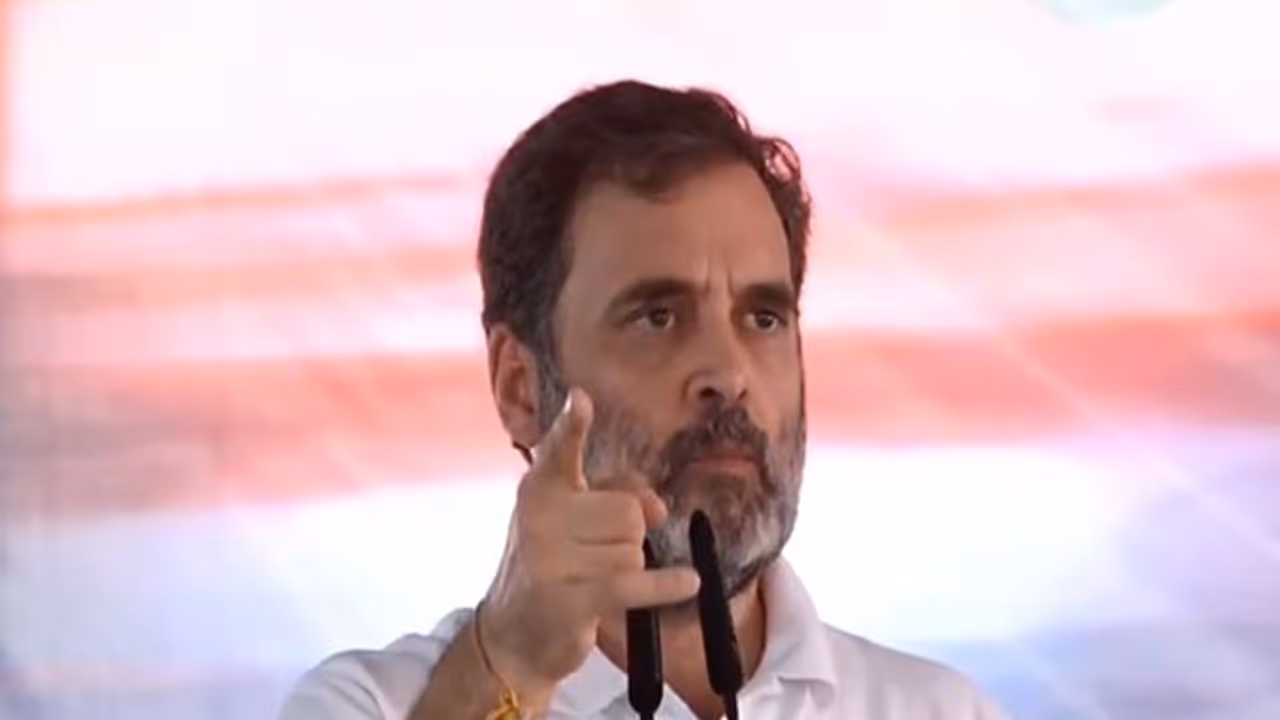 ರಾತ್ರಿ ಸಿಇಸಿ ಆಯ್ಕೆ ಸಂವಿಧಾನದ ಸ್ಫೂರ್ತಿಗೆ ಅಪಚಾರ ಎಂದ ರಾಹುಲ್‌, ರಮಾದೇವಿ ಆಯ್ಕೆ ಕೆದಕಿದ ಬಿಜೆಪಿ