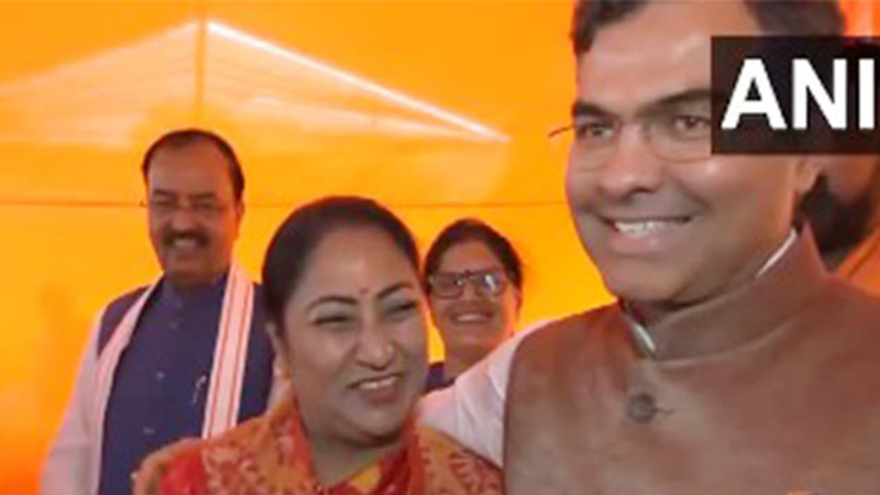 டெல்லி முதல்வர் பதவியேற்பு விழா; யாரெல்லாம் கலந்து கொண்டனர்?