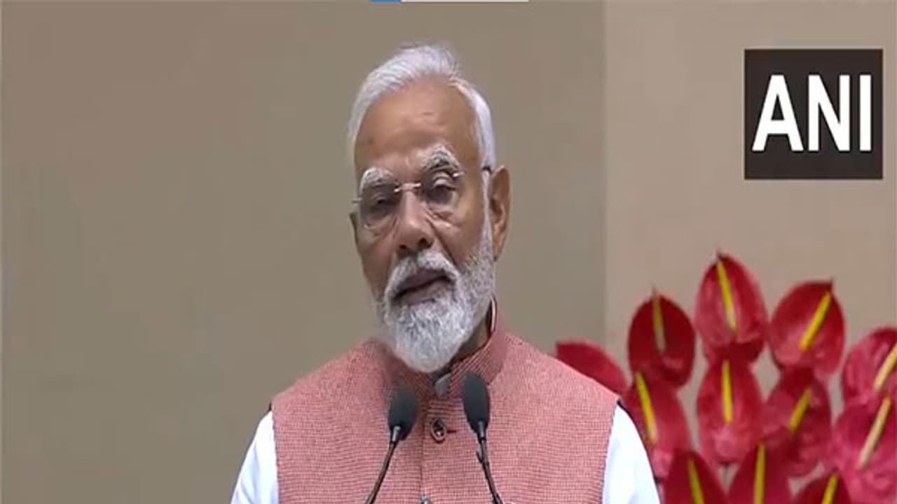 "இந்திய மொழிகளிடையே பகைமை இருந்ததில்லை" பிரதமர் மோடி!!