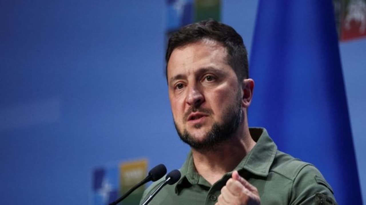 Zelenskyy says Ukraine ready to sign minerals deal with US after White House showdown
