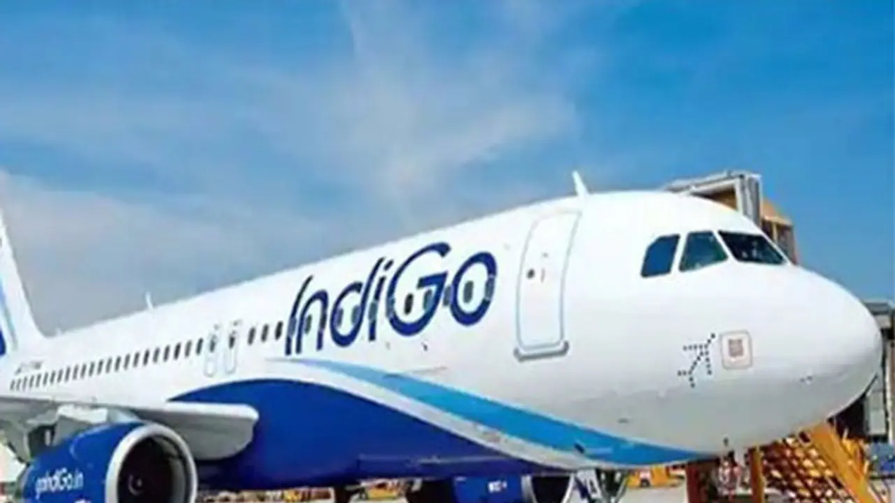 ഇൻഡിഗോയ്ക്ക് 944 കോടി രൂപ പിഴയിട്ട് ആദായ നികുതി വകുപ്പ് 