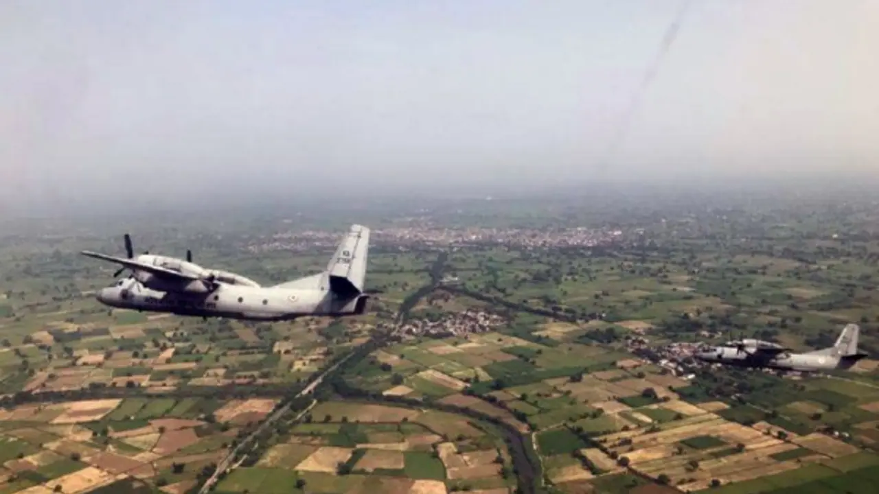 இந்தியாவிற்கு சொந்தமான IAF AN 32 விமானம் பாக்டோக்ராவில் விபத்து!