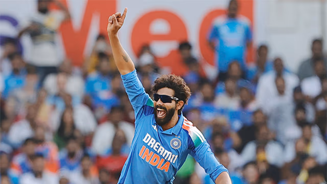 IND vs NZ, CT 2025 Final: Ravindra Jadeja wins 'Fielder of the Match' medal after India's triumph; See PHOTOS IND vs NZ, CT 2025 Final: Ravindra Jadeja wins 'Fielder of the Match' medal after India's triumph; See PHOTOS
