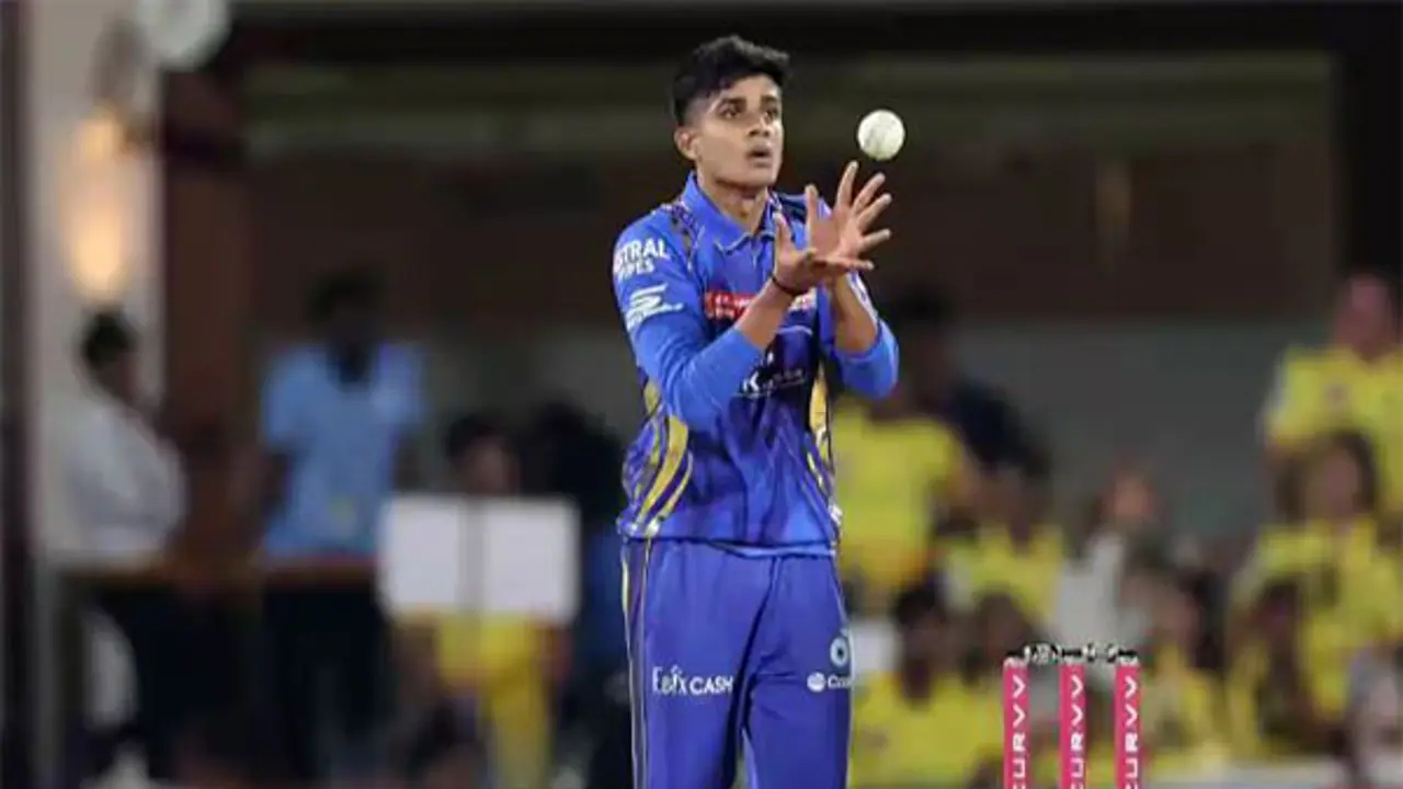 IPL 2025: MI bowling coach explains reason to debut Vignesh Puthur in the clash against CSK IPL 2025: MI bowling coach explains reason to debut Vignesh Puthur in the clash against CSK