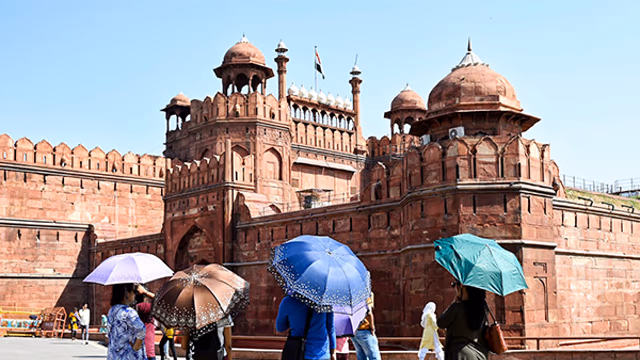 Delhi swelters as maximum temperature hits 40.5°C, among highest across country