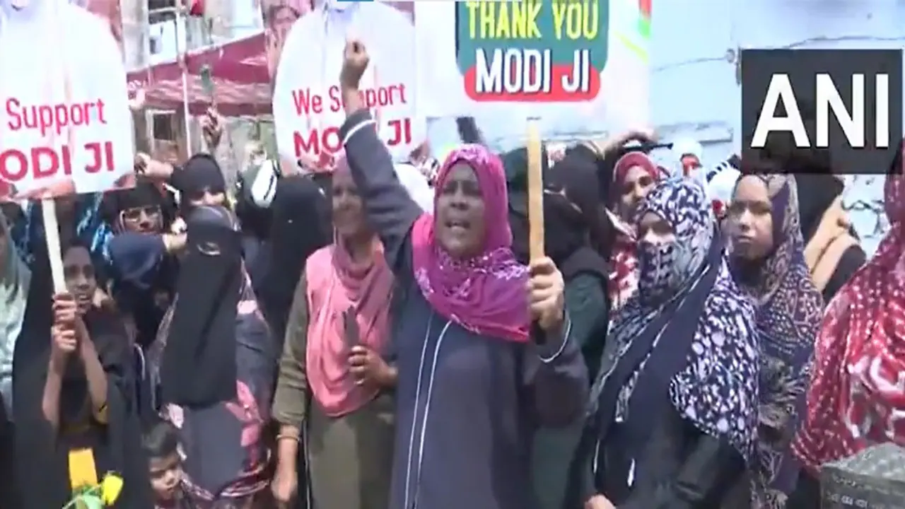 "Thank you Modi ji": Muslim women in Bhopal come out in support of Waqf Amendment Bill (WATCH)