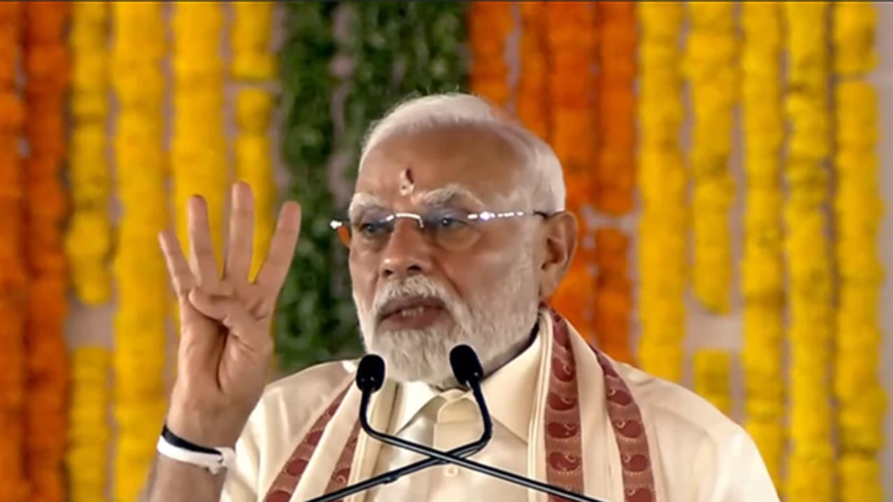 ಕೆಲವರಿಗೆ ಎಷ್ಟೇ ಅನುದಾನ ಹಣ ಕೊಟ್ರೂ ಅಳೋದು ಬಿಡೋಲ್ಲ : ಮುಖ್ಯಮಂತ್ರಿ ಎಂ.ಕೆ. ಸ್ಟಾಲಿನ್‌ಗೆ ಮೋದಿ ಚಾಟಿ