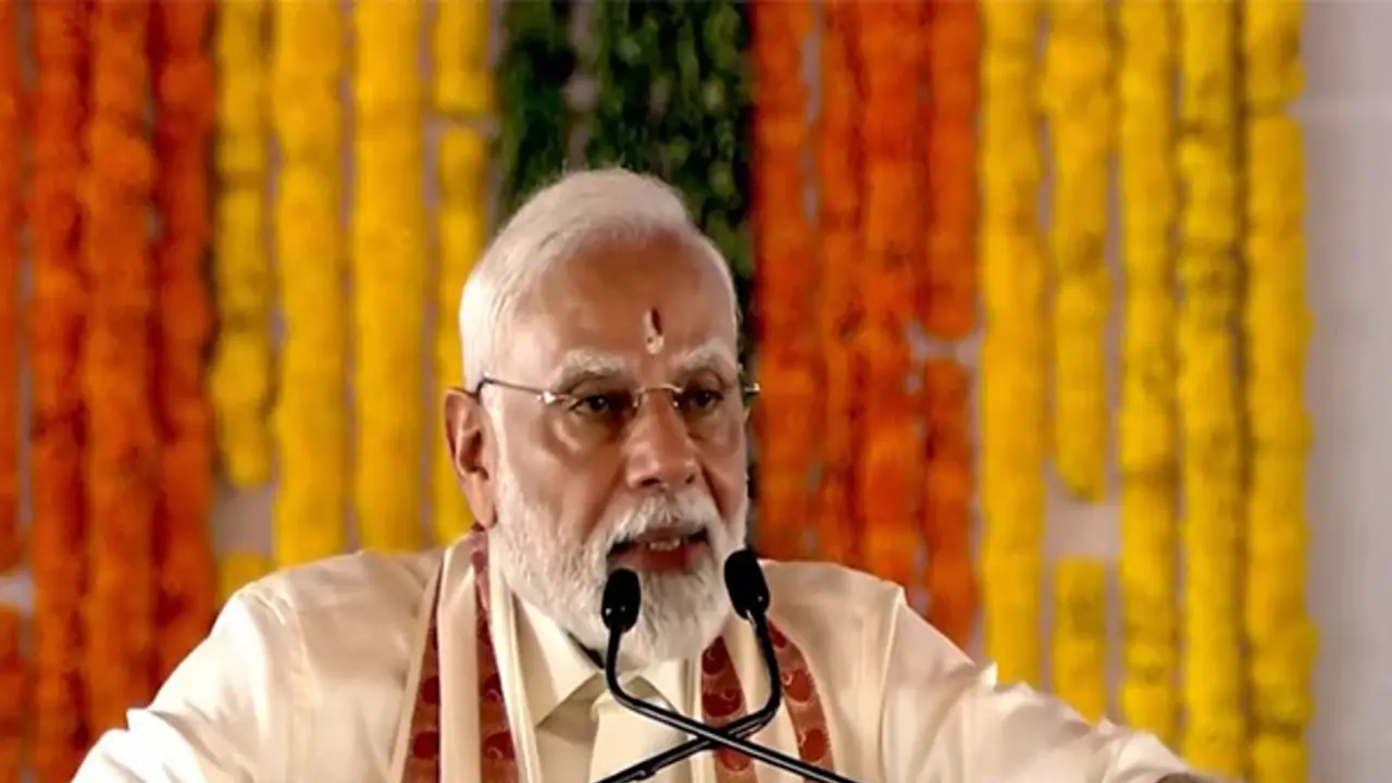 ತಮಿಳು ನಾಯಕರೇಕೆ ತಮಿಳಿನಲ್ಲಿ ಸಹಿ ಮಾಡಲ್ಲ? : ಹಿಂದಿ ಹೇರಿಕೆ ಎನ್ನುವ ಡಿಎಂಕೆ ಸ್ಟಾಲಿನ್‌ಗೆ ಮೋದಿ ಟಾಂಗ್‌