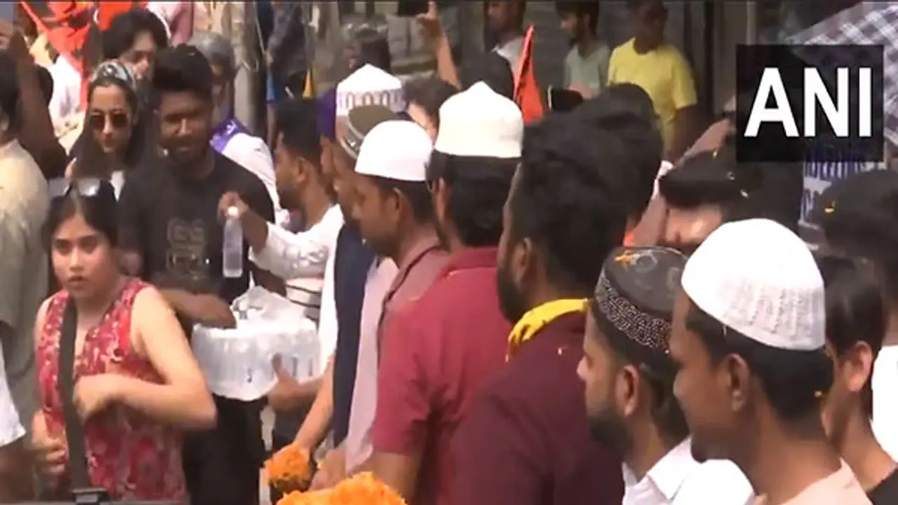 Muslim youths join Ram Navami celebrations in West Bengal's Siliguri, distribute water bottles, shower flowers Muslim youths join Ram Navami celebrations in West Bengal's Siliguri, distribute water bottles, shower flowers