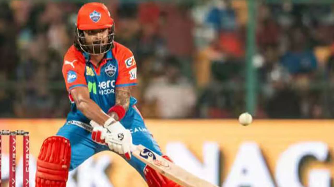 Karthik hails 'high quality' batter KL Rahul after RCB's loss to DC