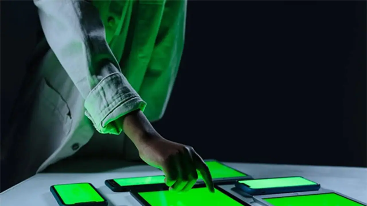 Crisil flags risk of Chinese dumping in electronics, machinery, textiles; India gears up Crisil flags risk of Chinese dumping in electronics, machinery, textiles; India gears up