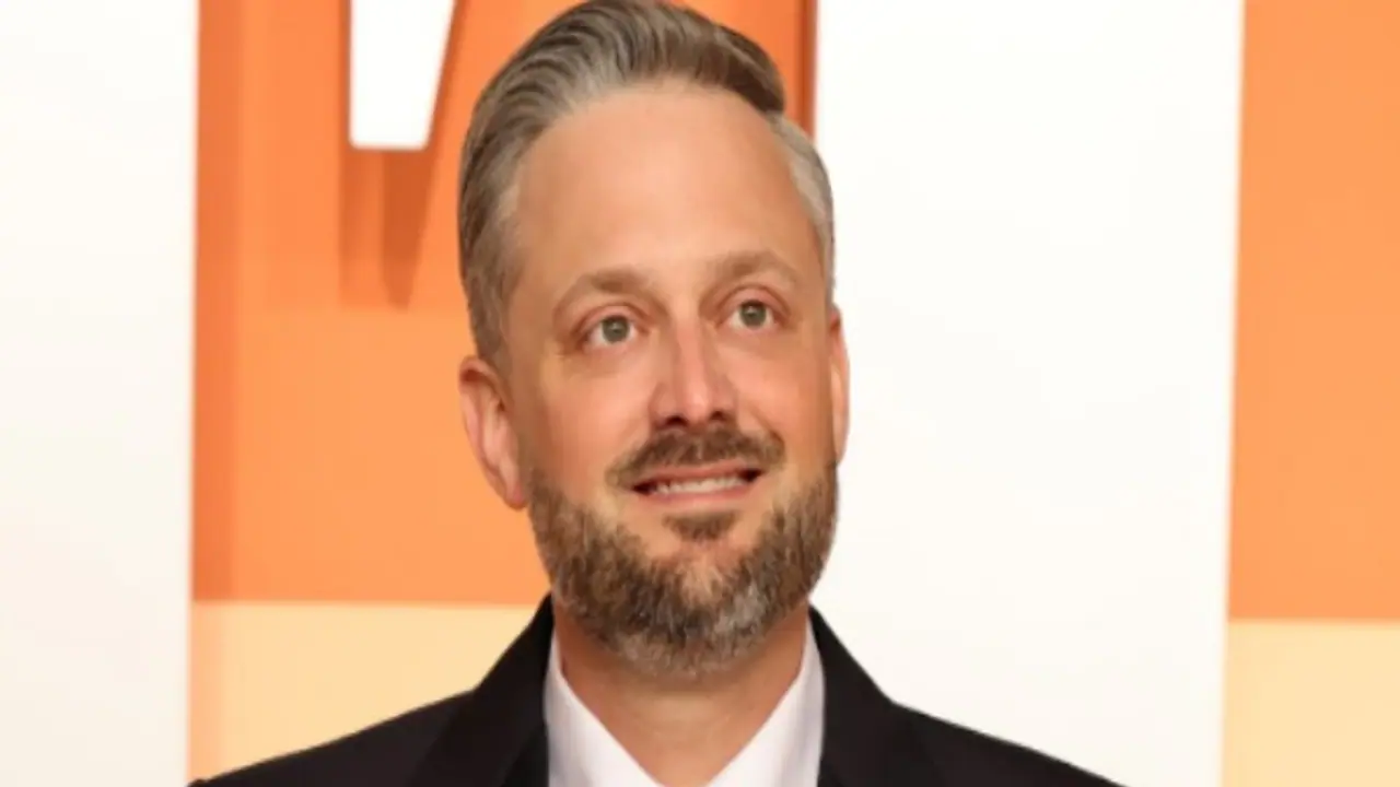 Comedian Nate Bargatze to host 77th Emmy Awards live on CBS this September Comedian Nate Bargatze to host 77th Emmy Awards live on CBS this September